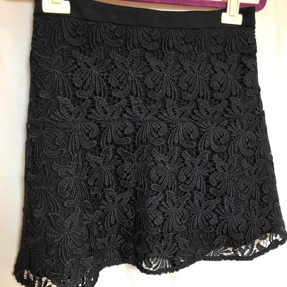 NWOT Anne Taylor LOFT lace skirt